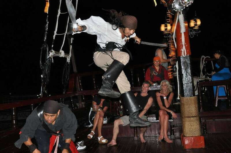 Cozumel: Pirate Ship Cruise with Open Bar, Dinner, and Show - Who Should Book This Pirate Cruise in Cozumel?