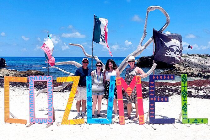 Cozumel: Private Excursion - Van or MiniBus - Pickup points: finding your guide fast at Puerta Maya and Punta Langosta
