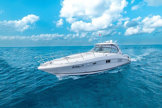 Cozumel Private Yacht and Snorkel with Lunch and Open Bar Onboard - Lunch onboard: what’s included, and how to judge value