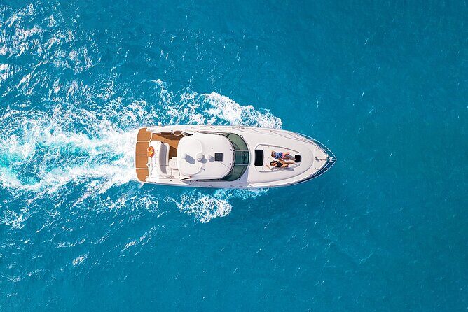 Cozumel Private Yacht and Snorkel with Lunch and Open Bar Onboard - Entering the flow: pickup, travel time, and ferry reality