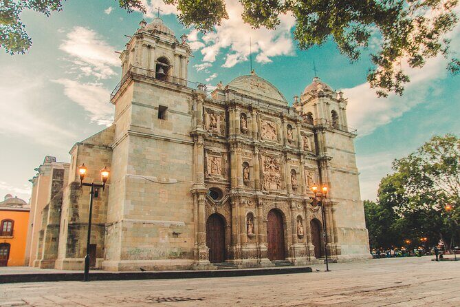 Culture, History and Food in Oaxaca City - Start at the Quiosco Area, End at Santo Domingo de Guzmán