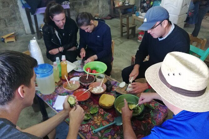 Customs of indigenous villages of Chiapas - Stop 3: Art Tex Independent Art Gallery with Tex Lopez, plus a mountain view breakfast break