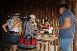 De Valladolid:Rio lagartos+Coloradas+Ek Balam+Cenote(Transporte) - Río Lagartos: Crocodiles, Birds, and the Boat That Makes It Worth It
