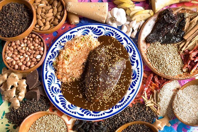 Delicious Culinary Tour in Puebla - Markets and local restaurants: where tastings turn into a lesson