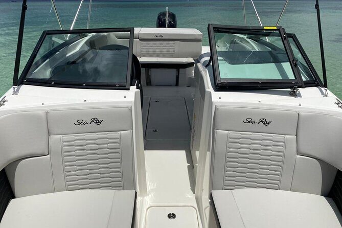 Deluxe Private Boats - 24 ft Sea Ray - Playa El Cielo sandbar: waist-deep water and a crew-made lunch