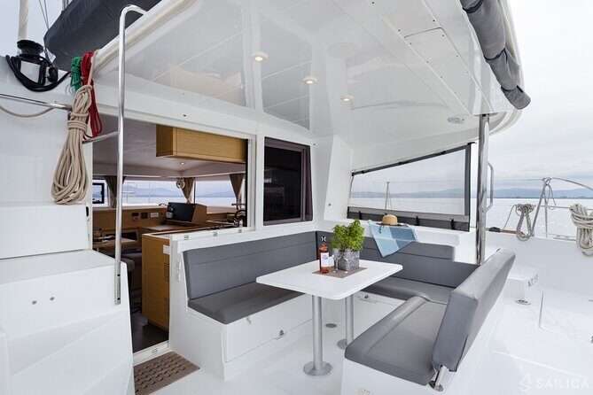 Deluxe Private Boats - 40 ft Catamaran - Who you should book this for (and who might not love it)
