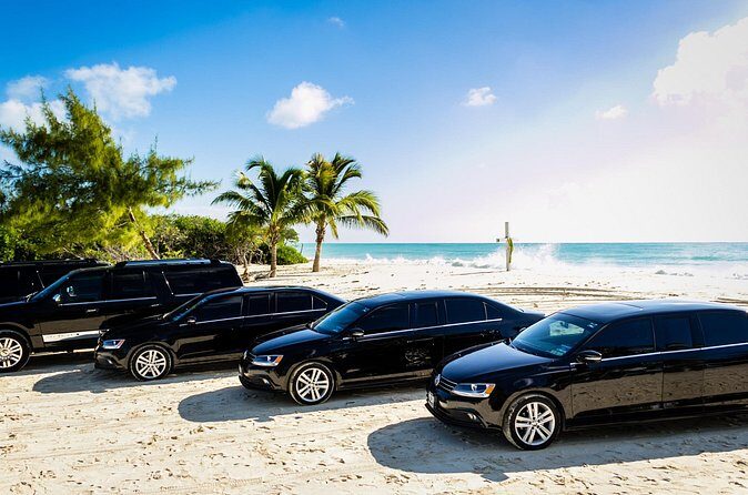 Departure by Luxury Sedan From Playa del Carmen to Cancun Airport - Inside the ride: what comfort looks like in practice