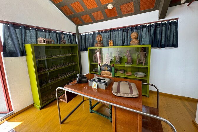 Diego Rivera Frida Kahlo Studio House Tour - A Functionalist Bridge Between Two Art Worlds