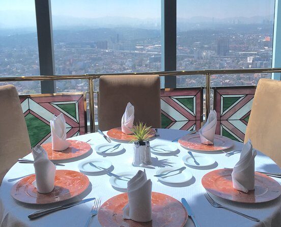 Dinner at the Revolving Bellini Restaurant in Mexico City - Bellini at Mexico City’s WTC: a revolving restaurant dinner that actually delivers