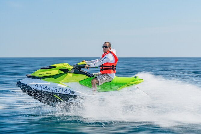 Double Jet Ski and Boat Ride in The Sea of Cortez Guided Tour - Speedboat sights: Cabo Arch, Lovers Beach, and the photo stops