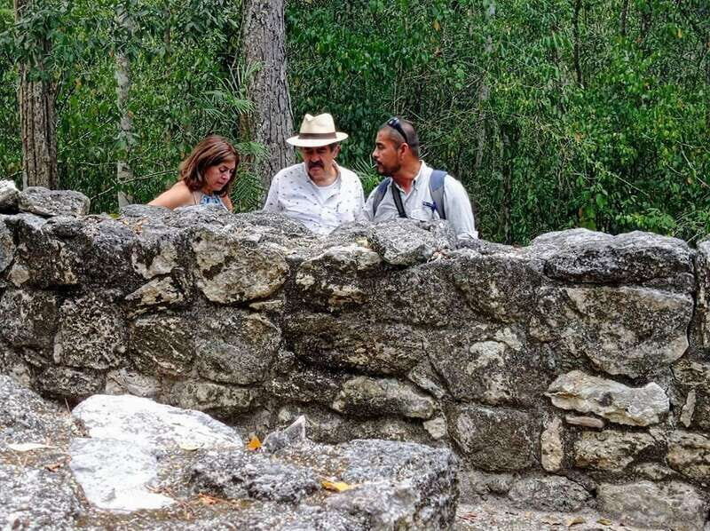 Dzibanche & Kohunlich Mayan Archeology Tour & 3 course Meal - Dzibanché at 9:15: the morning ruin walk with a jungle feel
