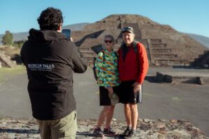 Early & Express Tour Teotihuacan Pyramids - Pickup logistics across CDMX neighborhoods (and Centro Histórico)