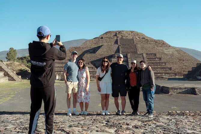 Early & Express Tour Teotihuacan Pyramids - 2.5 hours with the pyramids: Sun, Moon, and guide-led focus