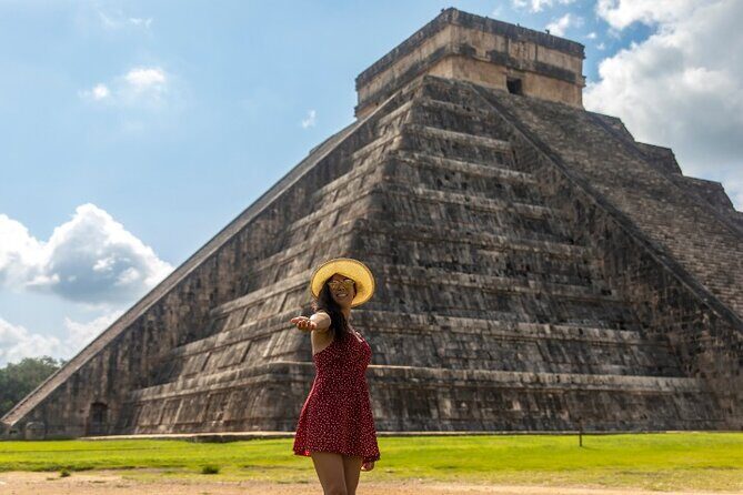 Early morning Chichen Itza Tour: Cenote and Tequila Tasting - Valladolid in 30 Minutes: Colonial Streets, Shopping, and Tequila