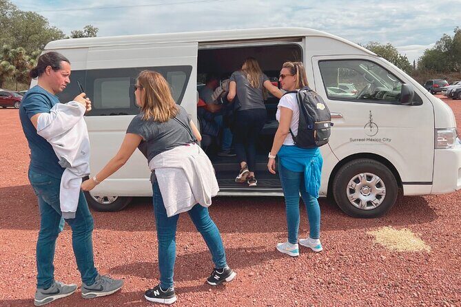Eat in a local house & access to restricted areas in Teotihuacan - Practical pacing: how the day is structured