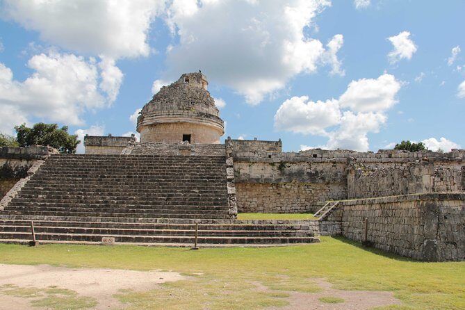 Ek Balam, Chichen Itza, Cenote & buffet lunch Tour - Shopping pressure and the tequila tasting question