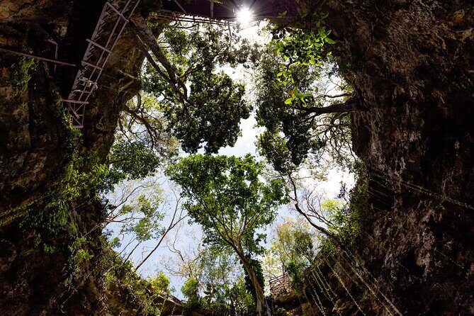 Ek Balam, Mayan traditions and cenote Chichikan - Templo y Ex Convento de Santo Domingo in Uayma: short stop, good payoff