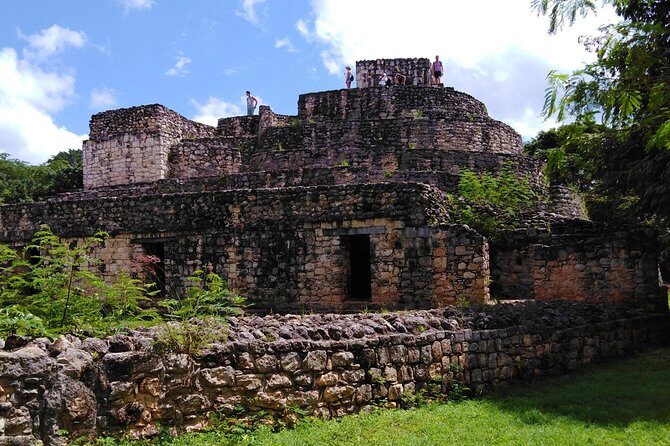 Ek Balam Ruins and Cenote Maya Park Day Trip from Playa del Carmen - A traditional buffet lunch with orchard ingredients