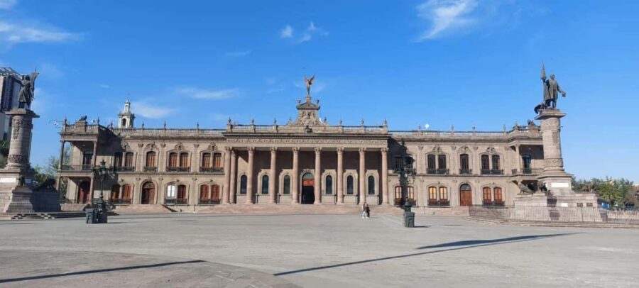 El mejor "City tour de Monterrey" +Guía +traslados +tickets - Monterrey Cathedral and the civic symbols you’ll actually remember