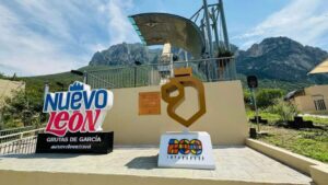 El mejor tour a "Grutas de Garcia" + Teleférico + Tickets - The Cable Car Ride: High Views Without a Hike to the Top