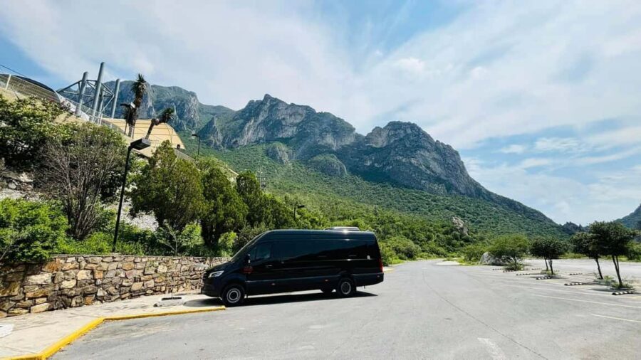 El mejor tour a "Grutas de Garcia" + Teleférico + Tickets - The Real Value of This Tour: $125 for Transport, Guide Time, and Cave Access