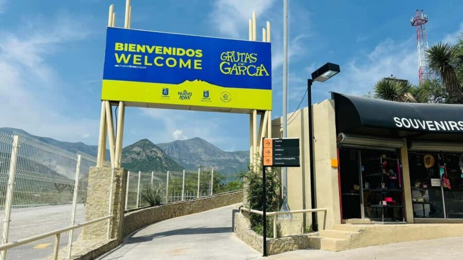 El mejor tour a "Grutas de Garcia" + Teleférico + Tickets - What the Tour Feels Like in Practice: Group Size, Guide Quality, and Timing