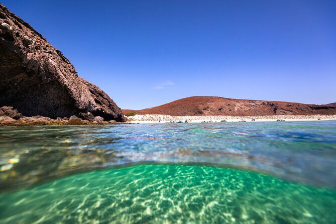 Espíritu Santo Island snorkel and sightseeing tour on Small Group - Small-group value: max 12 means more time with the guide