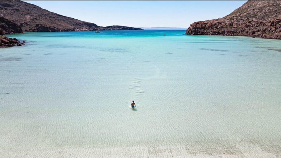 Espiritu Santo Island: Snorkeling Sea Lion Adventure - Lunch on Espíritu Santo: How They Pick the Beach