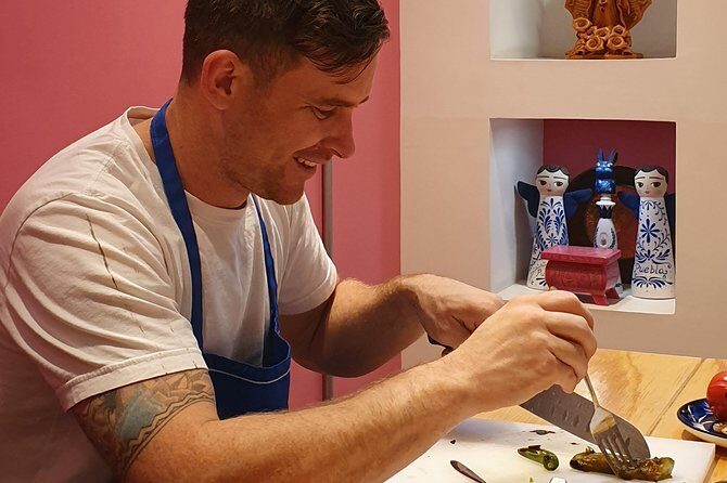 Essence of Mexico: Authentic Mexican Cooking Class & Market Tour - What the small-group format does for you
