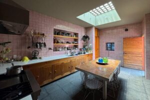 EXCLUSIVE TOUR Luis Barragán Casa Pedregal - small groups - Inside the house: how the tour makes design understandable