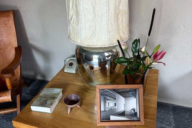EXCLUSIVE TOUR Luis Barragán Casa Pedregal - small groups - Logistics that actually matter: meeting point, timing, and shoe choice
