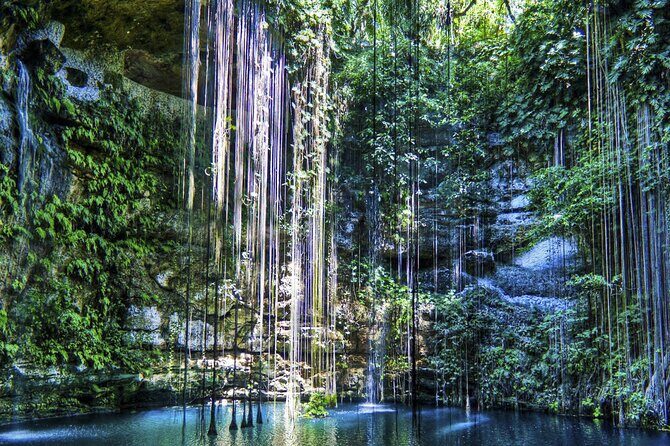 Exclusive Tour to Chichen Itza, 2 different Cenotes & Valladolid for 1 price! - Cenote Ik Kil: Famous for a reason, but pack for the rules
