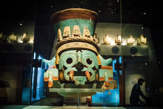 Exclusive tour to Templo Mayor in CDMX - Stop 1: Museo del Templo Mayor—ruins you can read, artifacts you can place