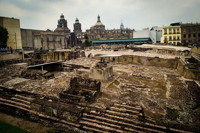 Exclusive tour to Templo Mayor in CDMX - Digital guide and mobile tickets: helpful support, not a replacement