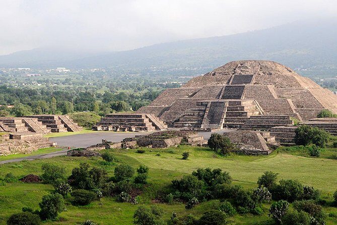 Express Tour to Teotihuacan Pyramids. Be the first to arrive! - Morning Start at 7:00am: Why this timing matters