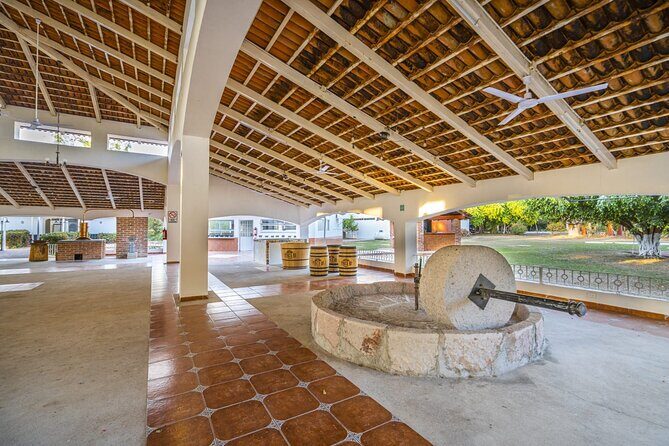 Finca 18 Puerto Vallarta Tequila Tour + Chocolate Pairing - The tasting class: 5+ pours plus sommelier-style guidance