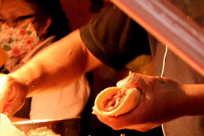 Flavors of Mexico City: A Tasty Urban Expedition - The guide experience: private attention and real city know-how