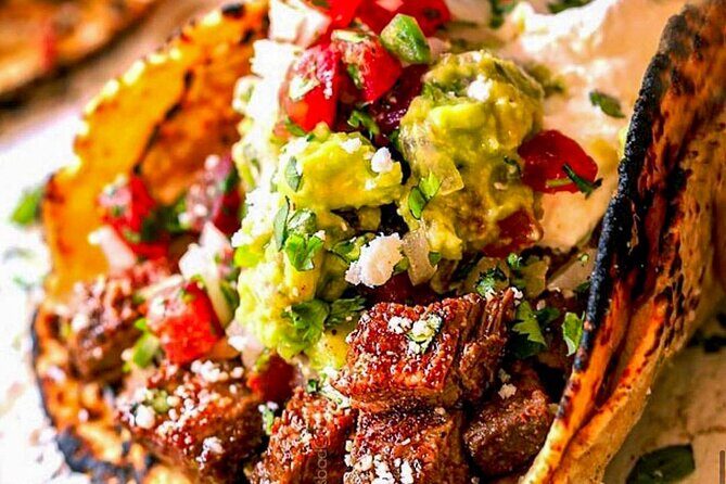 Flavors of Mexico City: A Tasty Urban Expedition - Meeting at Palacio de Bellas Artes and walking the historic center