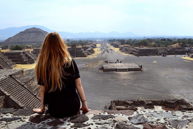 Flight + Transportation + Breakfast + Tour and Pyramid Ascent. - Transportation, timing, and what to plan for