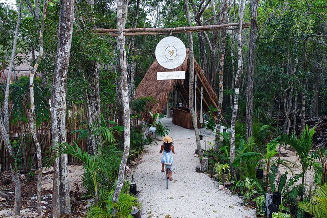 Floating breakfast in The Yellow Nest (near Dos Ojos cenote) - Drinks, vibe, and staff you’ll actually remember