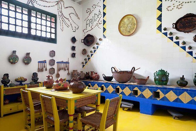 Frida Kahlo Tour with Admission Tickets - Weather, Delays, and When the Schedule Changes