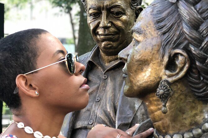 Frida Kahlo VIP [Museum Tickets Included] Walk, Markets & Churros - Coyoacán Market: tostadas, fruit, aguas frescas, and churros