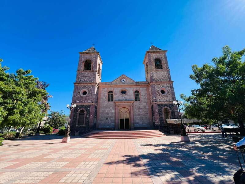 From Cabo/San José del Cabo: La Paz, Balandra & Todos Santos - La Paz Lunch and the Malecón Walk You Can Actually Use