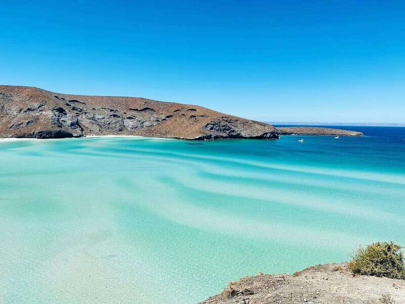 From Cabo/San José del Cabo: La Paz, Balandra & Todos Santos - Playa Balandra: Shallow Bay Beauty, No Umbrellas or Vendors