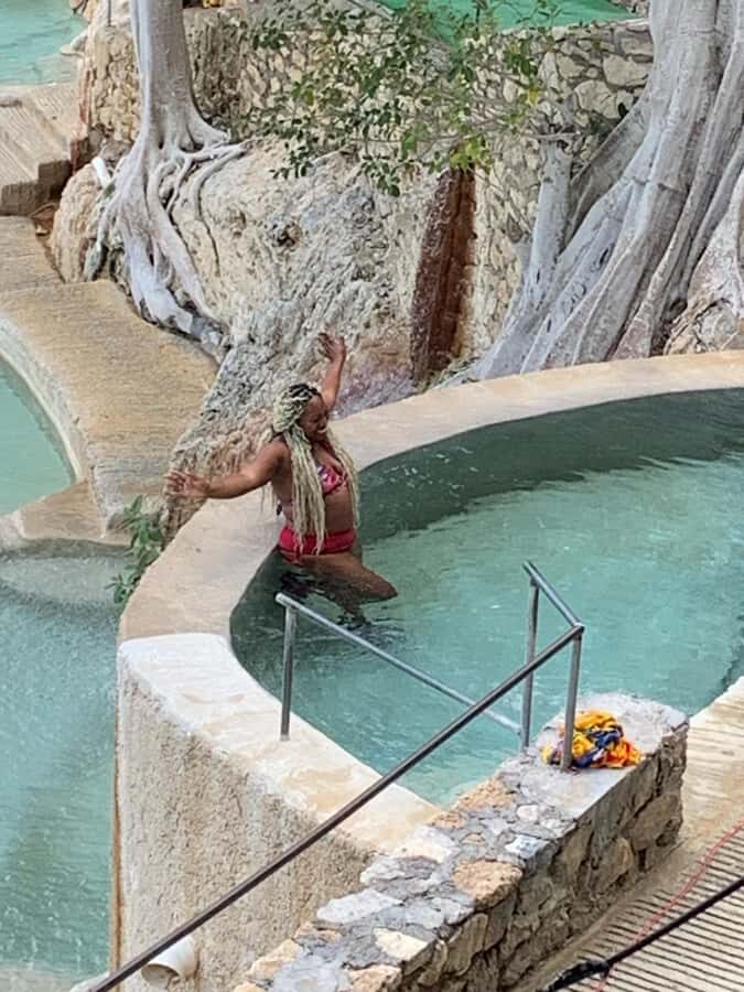 From CDMX: Hot springs and thermal baths in Tolantongo caves - What makes Tolantongo caves feel different from other hot springs days
