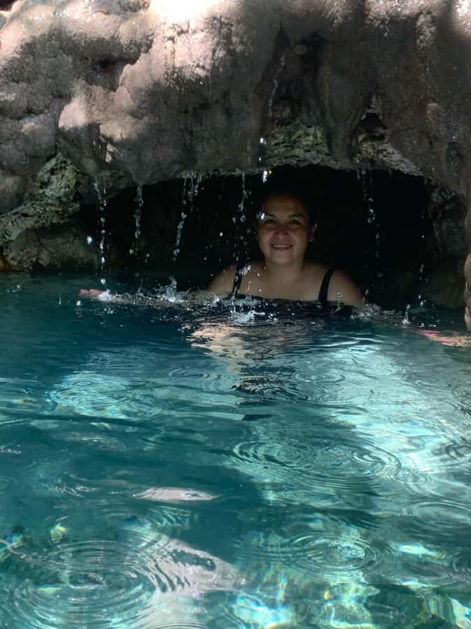 From CDMX: Hot springs and thermal baths in Tolantongo caves - El Arenal breakfast and the San Miguel Tlazintla shop stop (why it’s not just filler)
