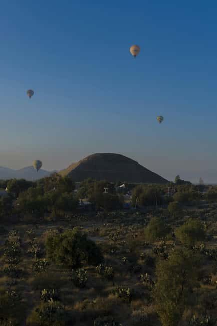 From CDMX: Teotihuacan Hot Air Balloon Ride & Optional Tours - After landing: wine toast, flight certificate, and the breakfast reset