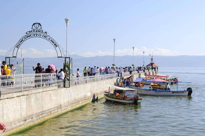From Guadalajara: Enchanting Lake Chapala & Ajijic Day Trip - Chapala historic district: walking with stories and mountain views