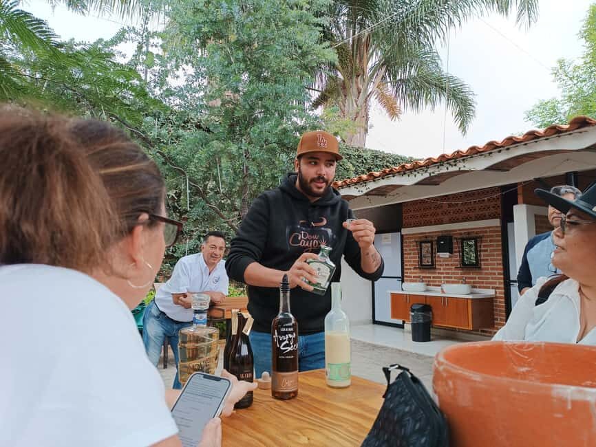 From Guadalajara: Tequila Town and Cantaritos El Guero - Tequila Don Cayo in El Arenal: Where the Day Becomes Practical