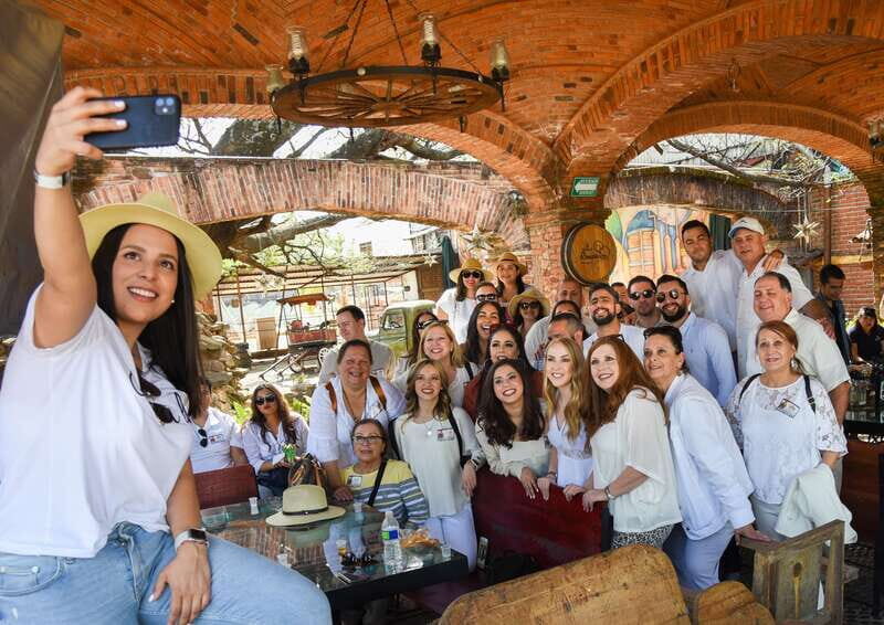 From Guadalajara: Tequila Trail Tour with Tasting - Magic Town of Tequila: plazas, shops, and a regional food market wander